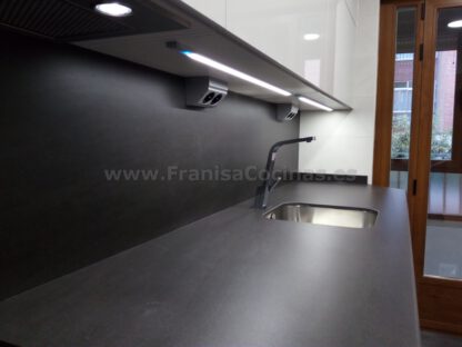 Muebles de cocina blanca - Imagen 6