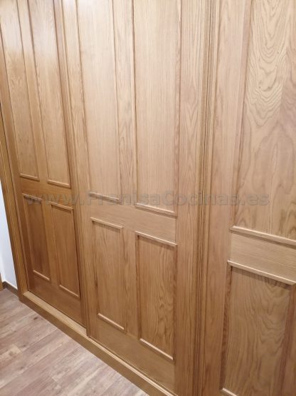 Armarios Empotrados a Medida en Valladolid: Proyecto Exclusivo de FRANISA Cocinas - Imagen 4