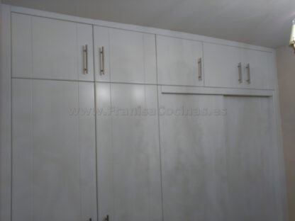 Armario empotrado lacado blanco abatible - Imagen 5