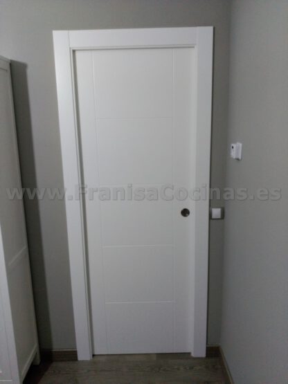Puertas de interior lacadas blancas