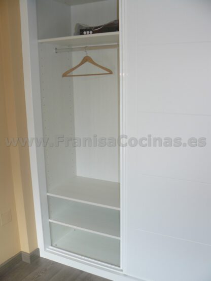 Armario empotrado lacado blanco - Imagen 14
