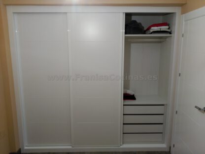 Armario empotrado lacado blanco