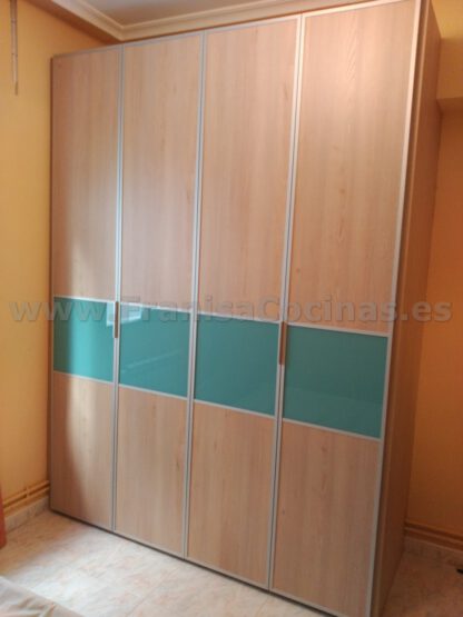 Armario empotrado puertas plegables a la medida