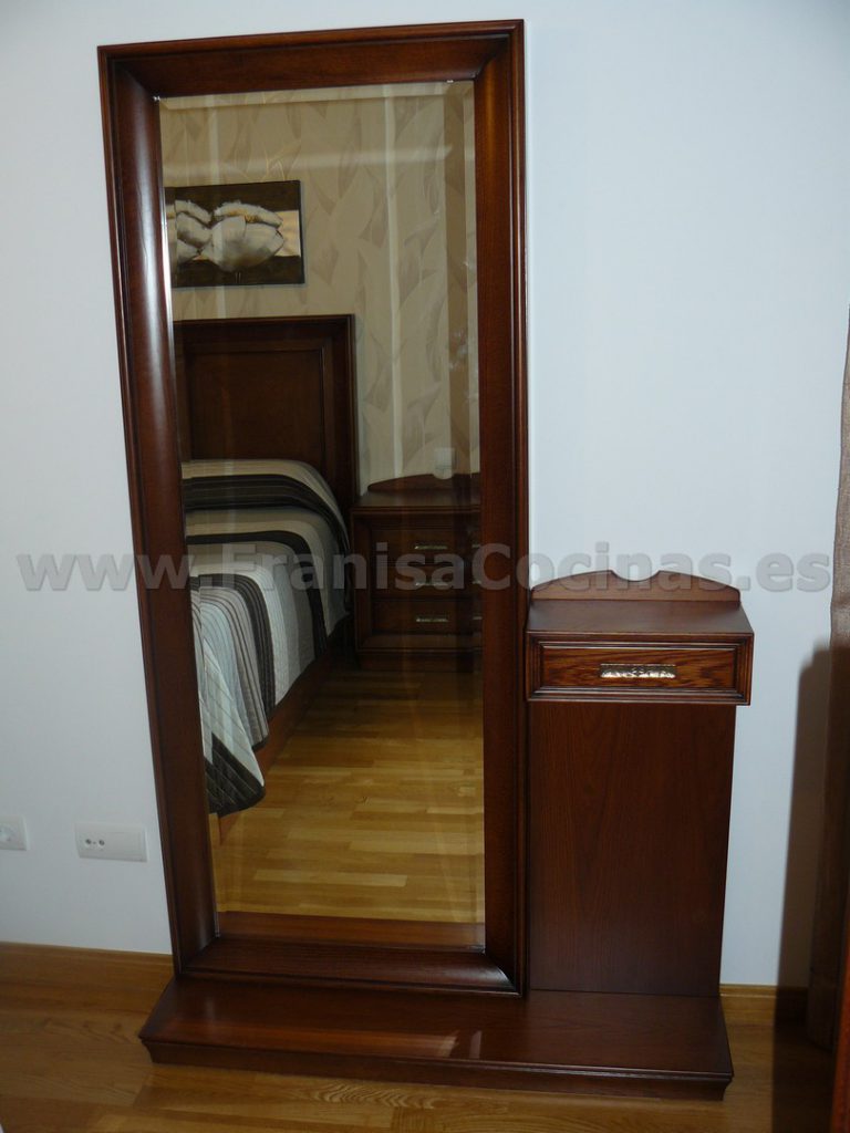 Dormitorio de madera maciza a la medida – FRANISA Cocinas