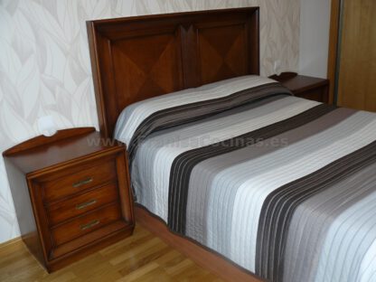 Dormitorio de madera maciza a la medida - Imagen 18