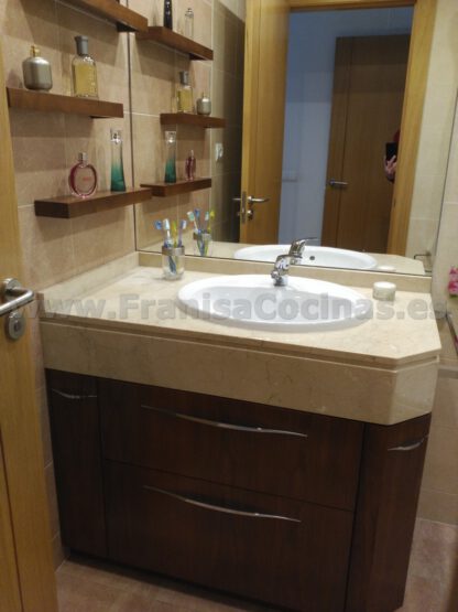 Mueble de baño a la medida moderno