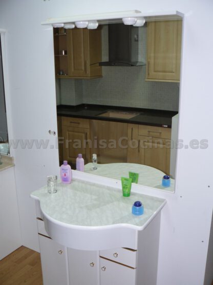 Mueble de baño laminado blanco exposición