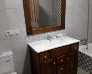 Mueble de baño madera recto