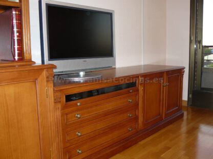 Mueble librería salón de madera a la medida - Imagen 11