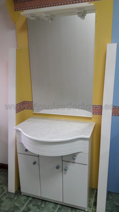 Mueble de baño laminado blanco y tirador gris de Exposición - Imagen 2