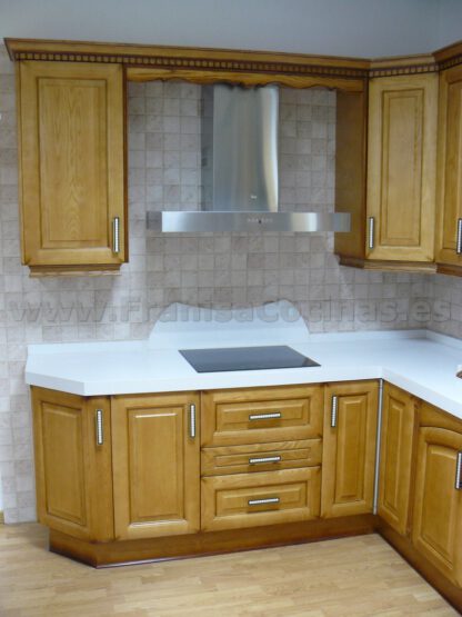 Muebles de cocina de madera nuevos de exposición - Imagen 2