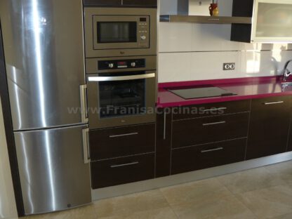 Muebles de cocina laminado wengué - Imagen 2