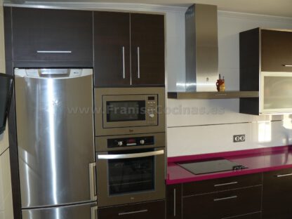 Muebles de cocina laminado wengué - Imagen 3