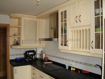 Muebles de cocina de madera rústica - Imagen 20