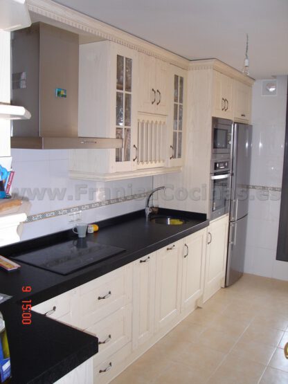 Muebles de cocina de madera rústica - Imagen 3