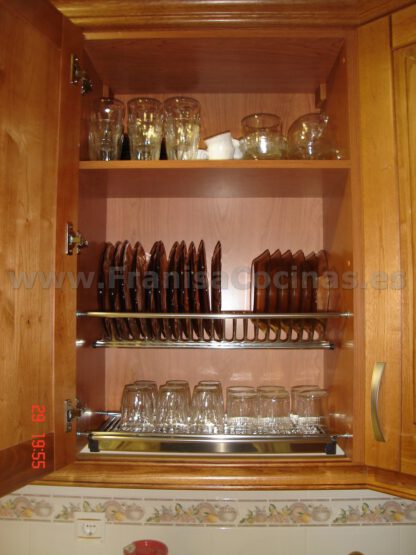 Muebles de cocina de castaño color cerezo - Imagen 15