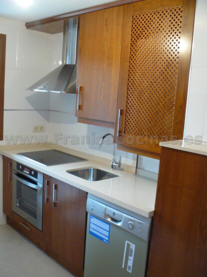 Muebles de cocina tablero marino cerezo