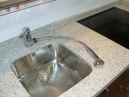 Muebles de cocina tablero marino wengué y roble pr - Imagen 18