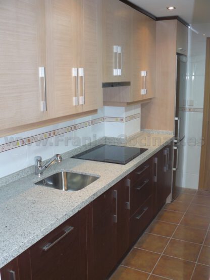Muebles de cocina tablero marino wengué y roble pr - Imagen 4
