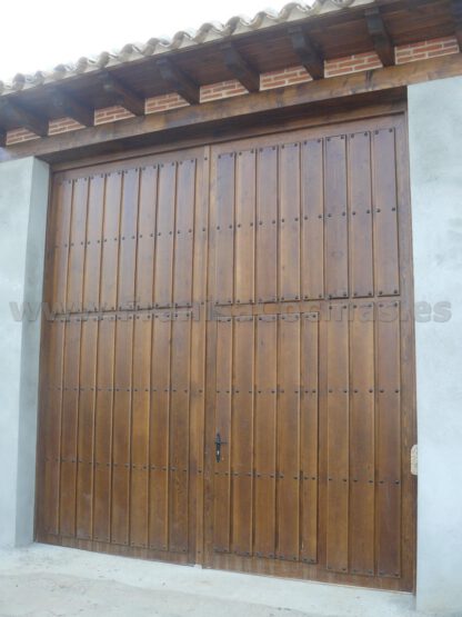 Trasera portón de madera de pino