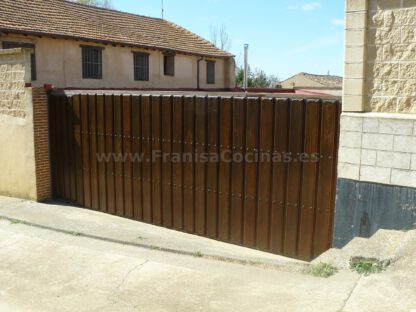 Trasera corredera portón de madera de pino