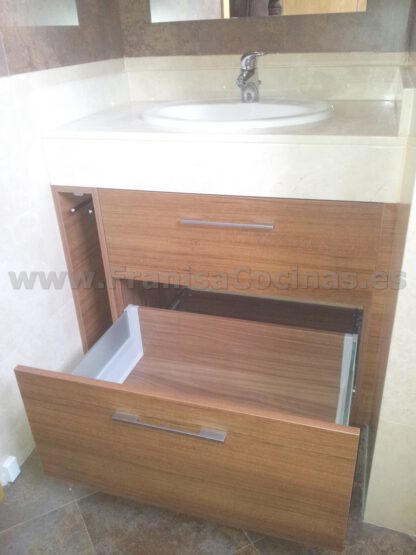 Mueble de baño laminado nogal a la medida - Imagen 3