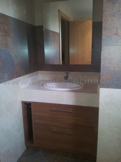 Mueble de baño laminado nogal a la medida