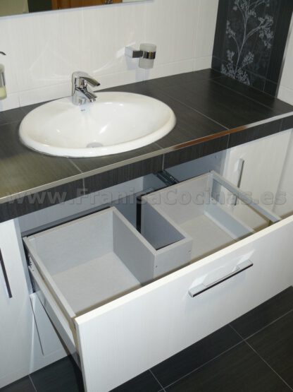 Mueble de baño a la medida laminado pino cervino - Imagen 10