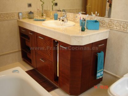 Mueble de baño multicapa cerezo