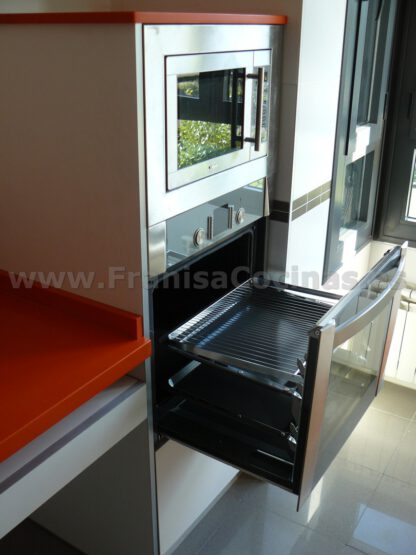Muebles de cocina laminado blanco y naranja - Imagen 22