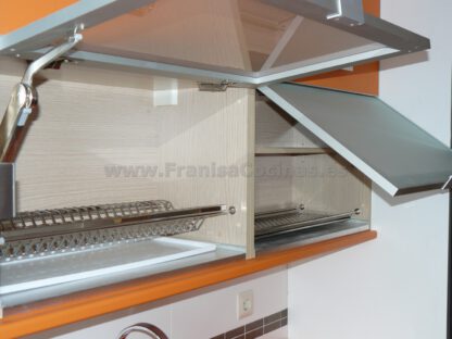 Muebles de cocina laminado blanco y naranja - Imagen 25