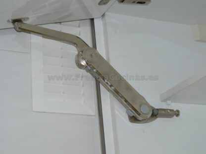 Muebles de cocina laminado blanco y wengue - Imagen 41