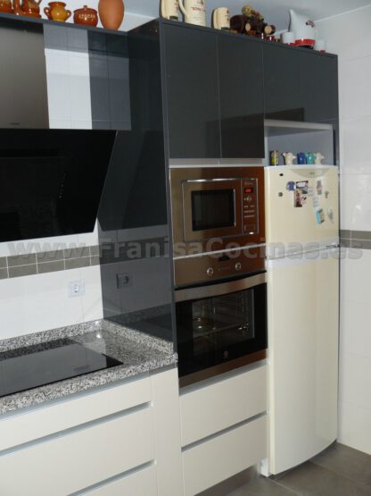 Muebles de cocina tirador efecto gola y oculto - Imagen 5