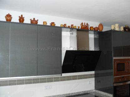 Muebles de cocina tirador efecto gola y oculto - Imagen 7