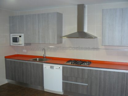 Muebles de cocina tirador efecto gola y tirador oculto - Imagen 4