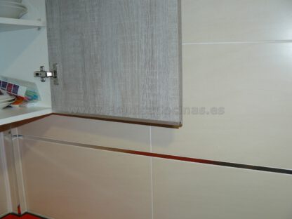 Muebles de cocina tirador efecto gola y tirador oculto - Imagen 28