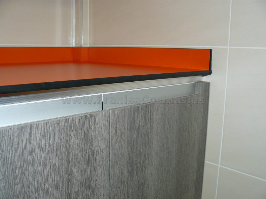 Muebles de cocina tirador efecto gola y tirador oculto – FRANISA Cocinas