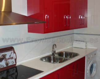 Muebles de cocina roja laminado estratificado AR+