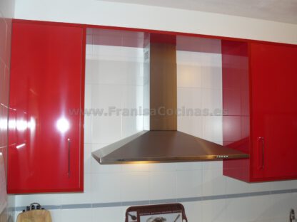 Muebles de cocina roja laminado estratificado AR+ - Imagen 2