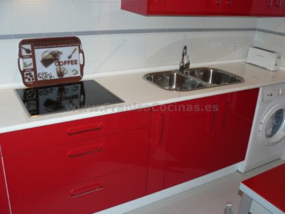 Muebles de cocina roja laminado estratificado AR+ - Imagen 19