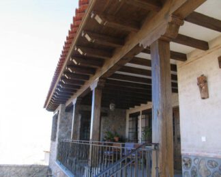 Canes de madera para alero de tejado