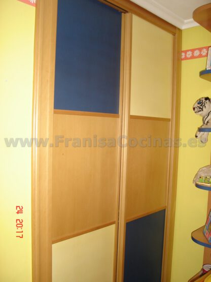 Armario empotrado corredera a juego de habitación - Imagen 5