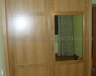 Armario empotrado corredera roble