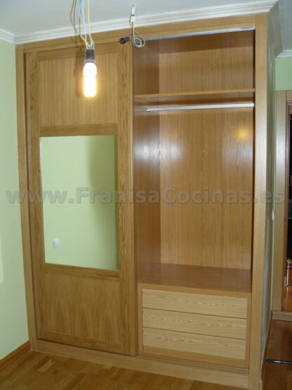 Armario empotrado corredera roble - Imagen 4