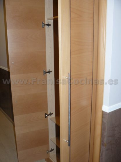 Armario empotrado puertas abatibles haya vaporizada - Imagen 6