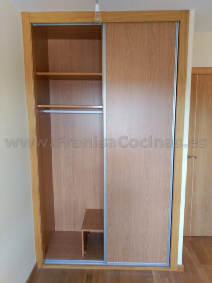 Armario empotrado puertas correderas melamina haya - Imagen 9