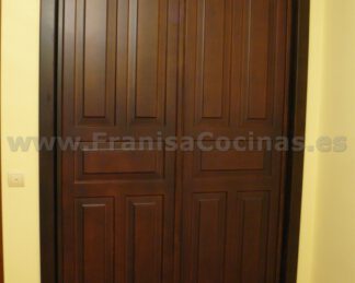 Armario empotrado puertas correderas madera pino nogal