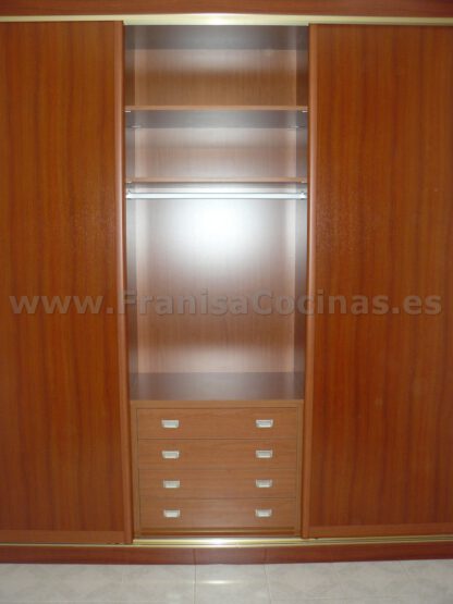 Armario empotrado puertas correderas sapelly - Imagen 3