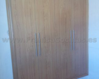 Armario empotrado puertas plegables melamina roble