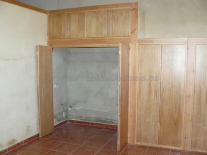 Armario empotrado puertas plegables madera de pino - Imagen 5